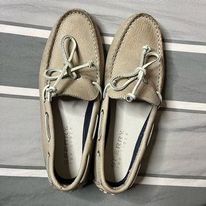 Brand New Leather Sperry men’s driving loafers